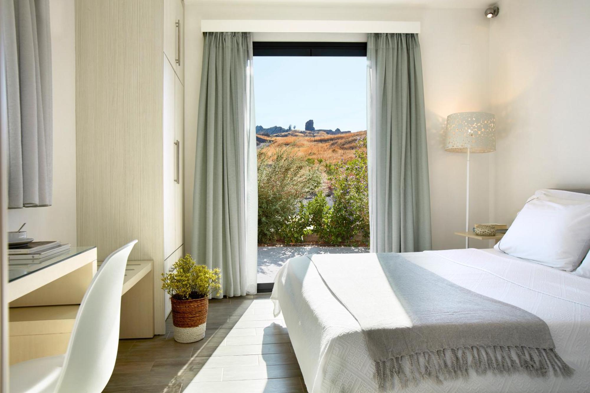 Eleia Seafront Rooms & Villas Petra  Exterior photo