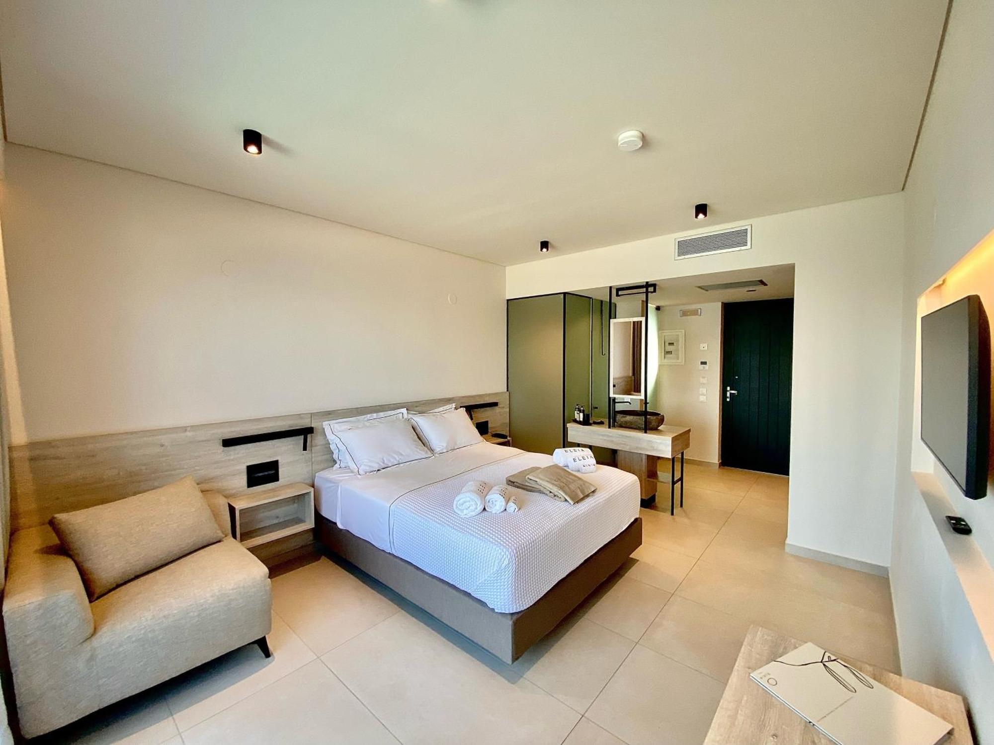 Eleia Seafront Rooms & Villas Petra  Exterior photo