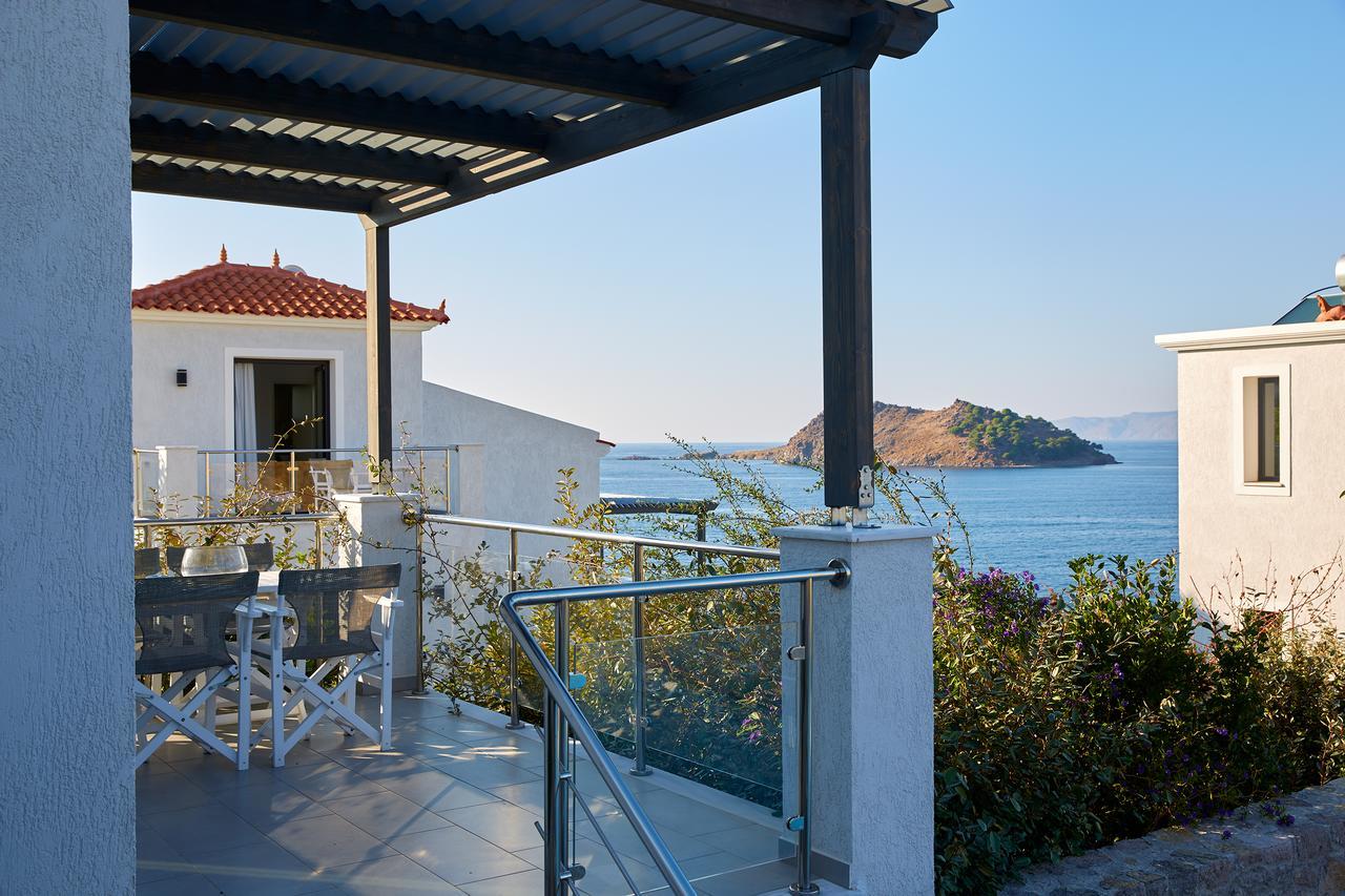 Eleia Seafront Rooms & Villas Petra  Exterior photo