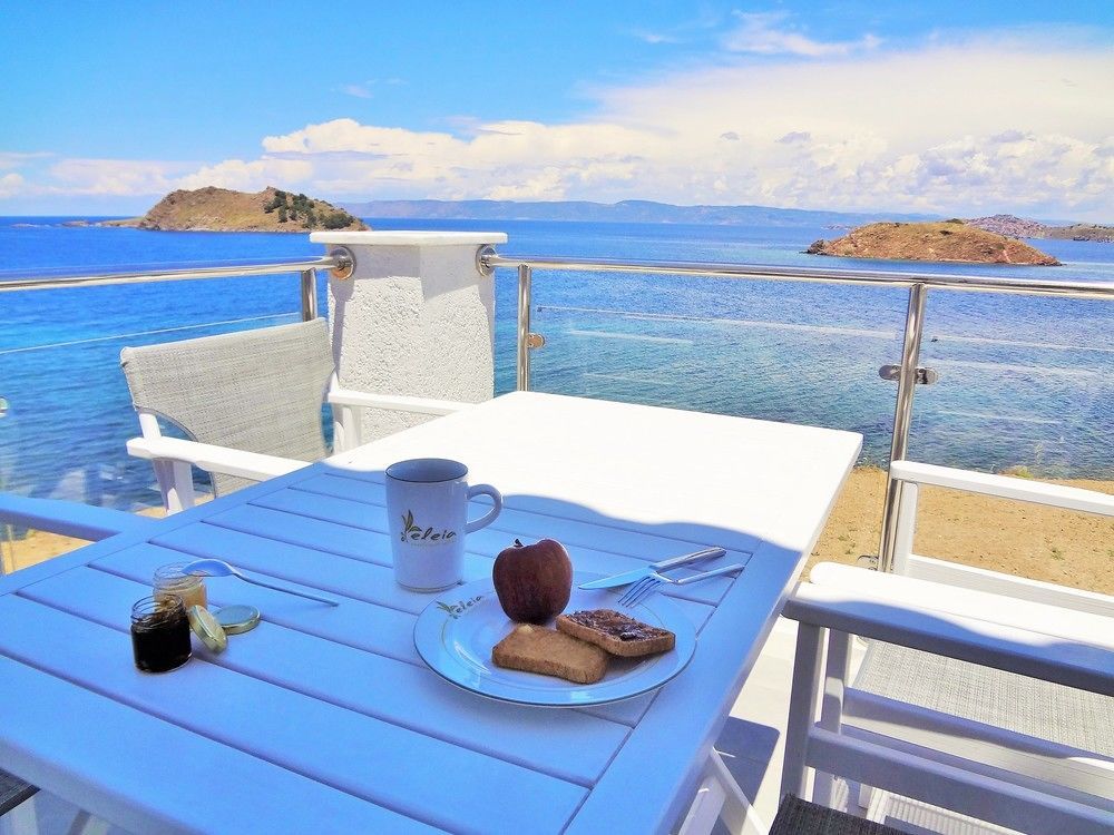 Eleia Seafront Rooms & Villas Petra  Exterior photo