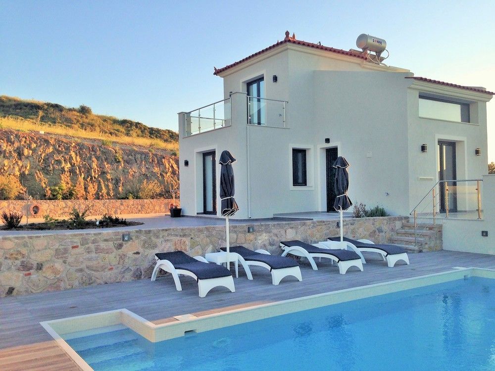 Eleia Seafront Rooms & Villas Petra  Exterior photo