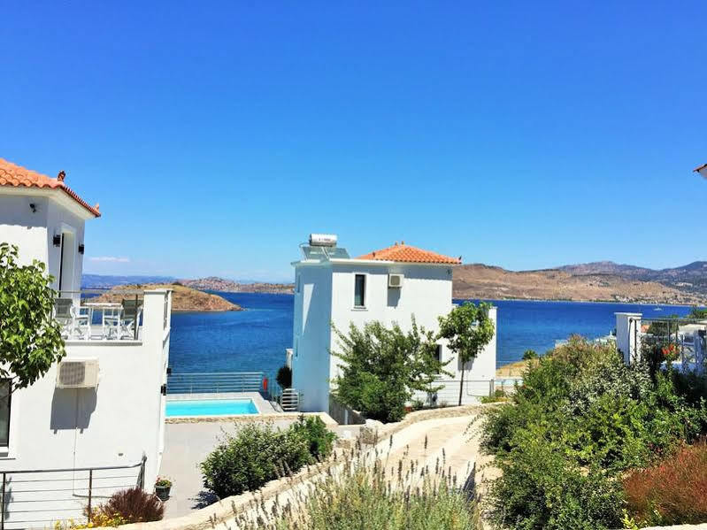 Eleia Seafront Rooms & Villas Petra  Exterior photo
